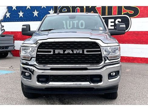 Used 2024 RAM 2500 Big Horn image 3