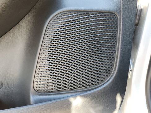 New 2026 Chrysler Pacifica Select w/ S Appearance Package image 20