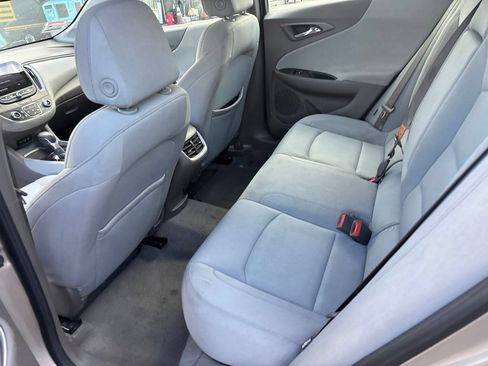 Used 2022 Chevrolet Malibu LT FWD image 11