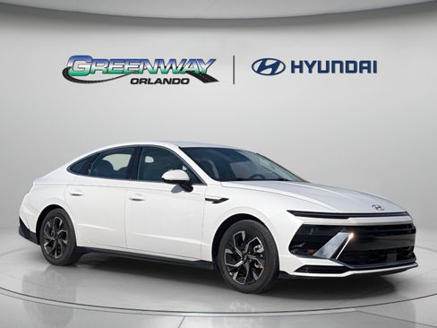 Certified 2024 Hyundai Sonata SEL FWD image 1