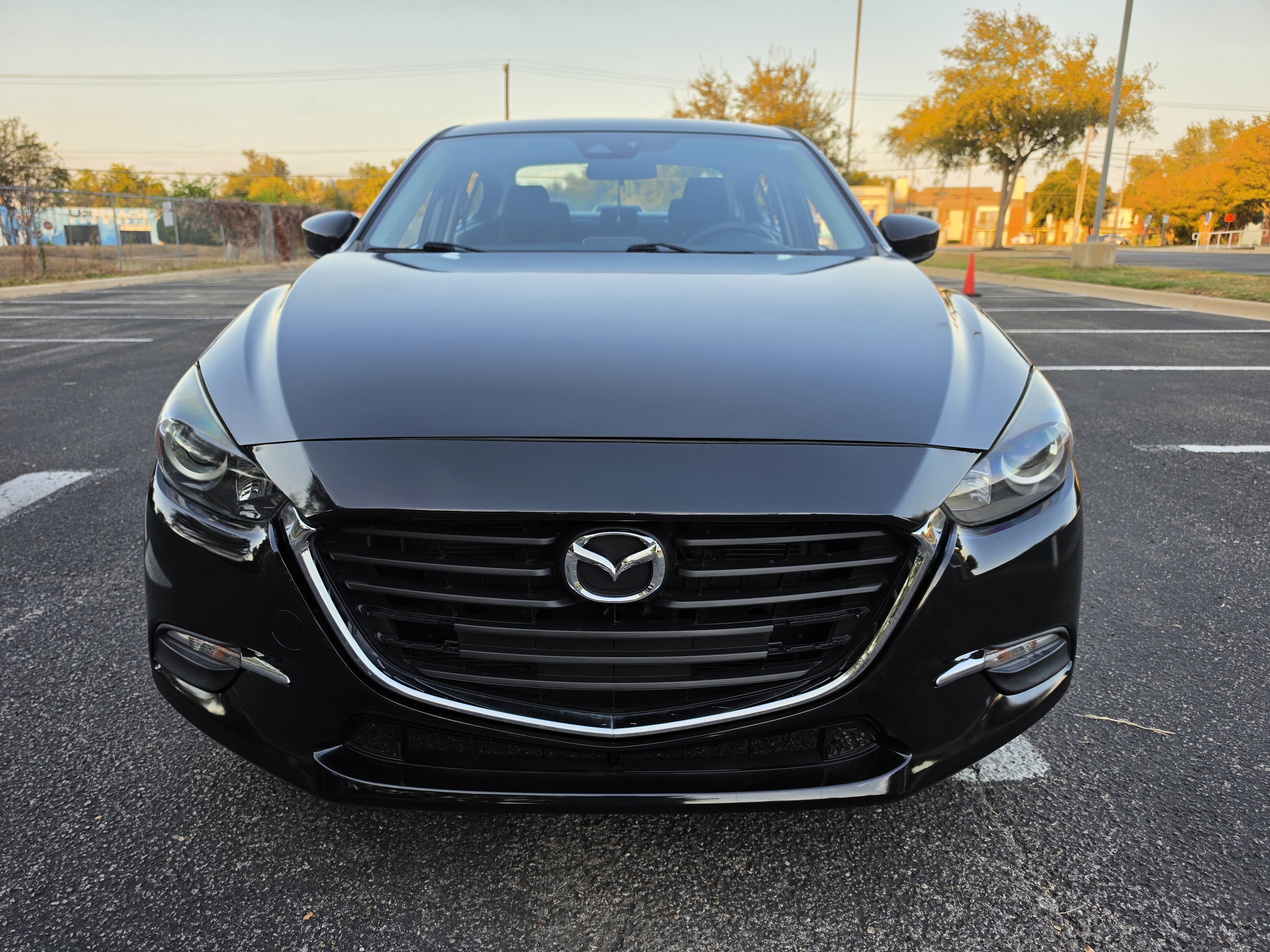 Used 2018 MAZDA MAZDA3 Sport w/ Preferred Equipment Package FWD image 2