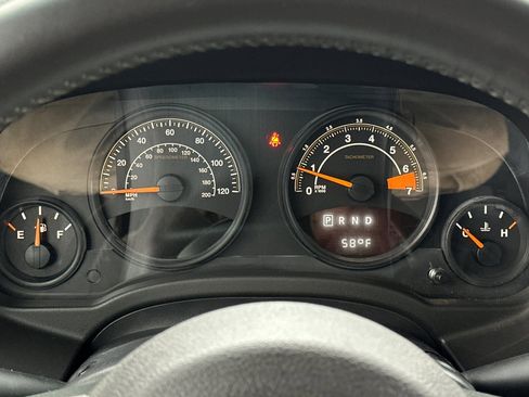 Used 2016 Jeep Patriot Sport image 30