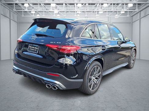 Certified 2025 Mercedes-Benz GLC 43 AMG 4MATIC image 6