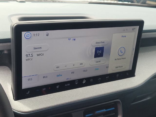 New 2026 Ford Maverick XLT w/ XLT Luxury Package FWD image 22