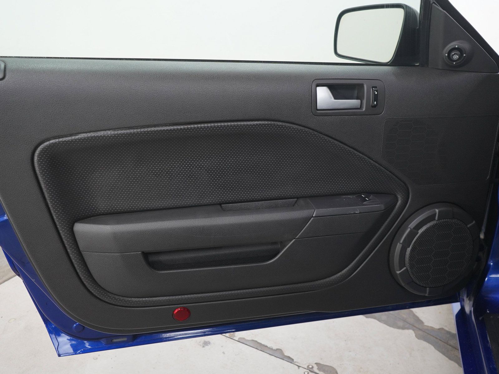 Used 2005 Ford Mustang GT Premium RWD image 14