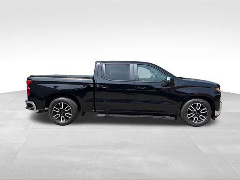 Used 2020 Chevrolet Silverado 1500 LT AWD/4WD image 2