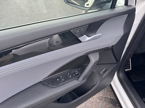 New 2026 Volkswagen Tiguan SE R-Line AWD/4WD image 14