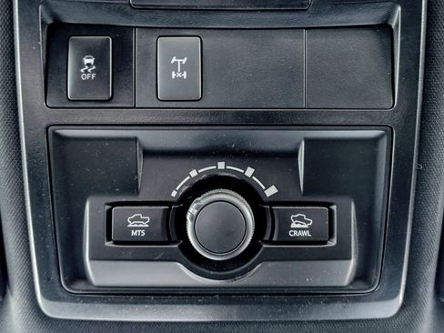 Used 2019 Toyota Tacoma TRD Off-Road image 14