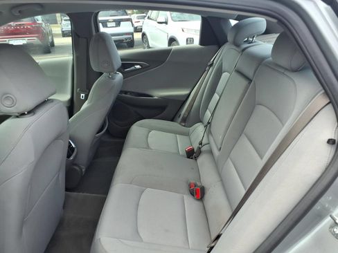 Used 2025 Chevrolet Malibu LT FWD image 13