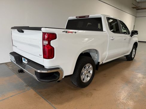 Used 2025 Chevrolet Silverado 1500 LT AWD/4WD image 7
