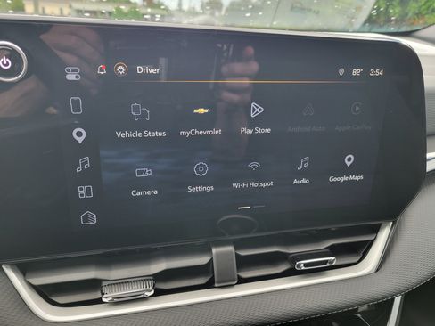 Certified 2026 Chevrolet Equinox LT FWD image 17