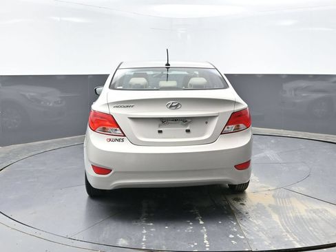 Used 2017 Hyundai Accent SE FWD image 11