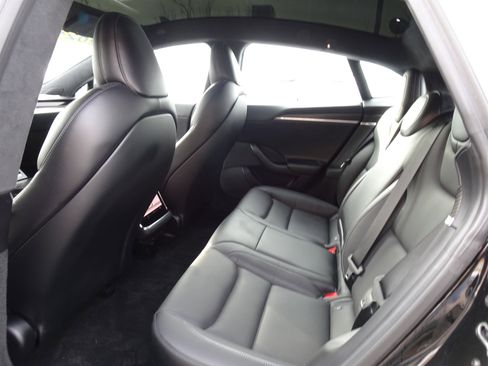 Used 2021 Tesla Model S Plaid image 13