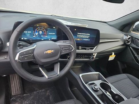 New 2026 Chevrolet Equinox LT FWD image 12