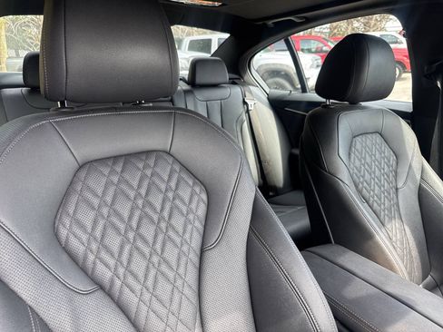 Used 2021 BMW 530i RWD image 17