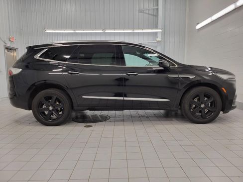 Used 2024 Buick Enclave Essence w/ Experience Buick Package image 11