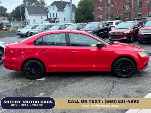 Used 2014 Volkswagen Jetta S image 4