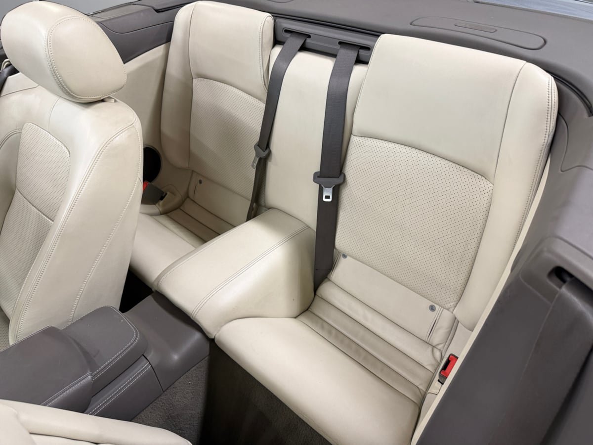 Used 2012 Jaguar XK Convertible RWD image 16