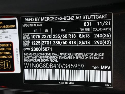 Used 2022 Mercedes-Benz GLC 300 w/ Premium Package Lite image 2