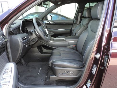 Used 2025 Hyundai Palisade Calligraphy AWD/4WD image 13