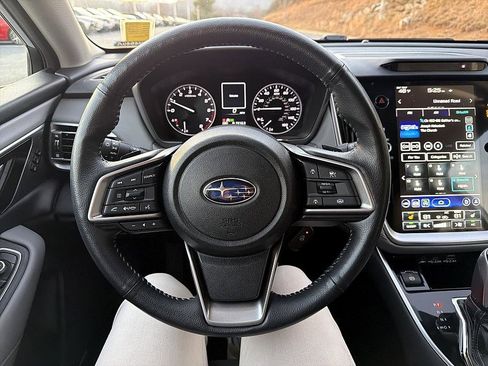 Used 2023 Subaru Outback Limited image 13
