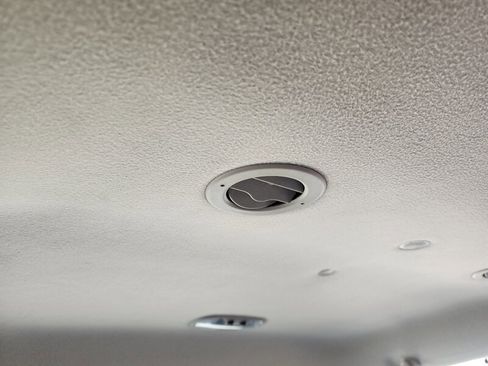 Used 2004 Cadillac Escalade AWD image 84