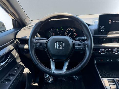 Used 2024 Honda CR-V Sport image 17