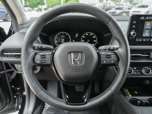 Used 2024 Honda HR-V EX-L image 9