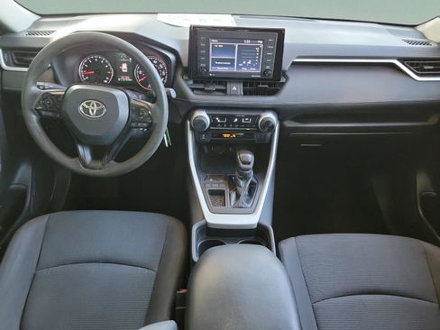 Used 2021 Toyota RAV4 LE image 15