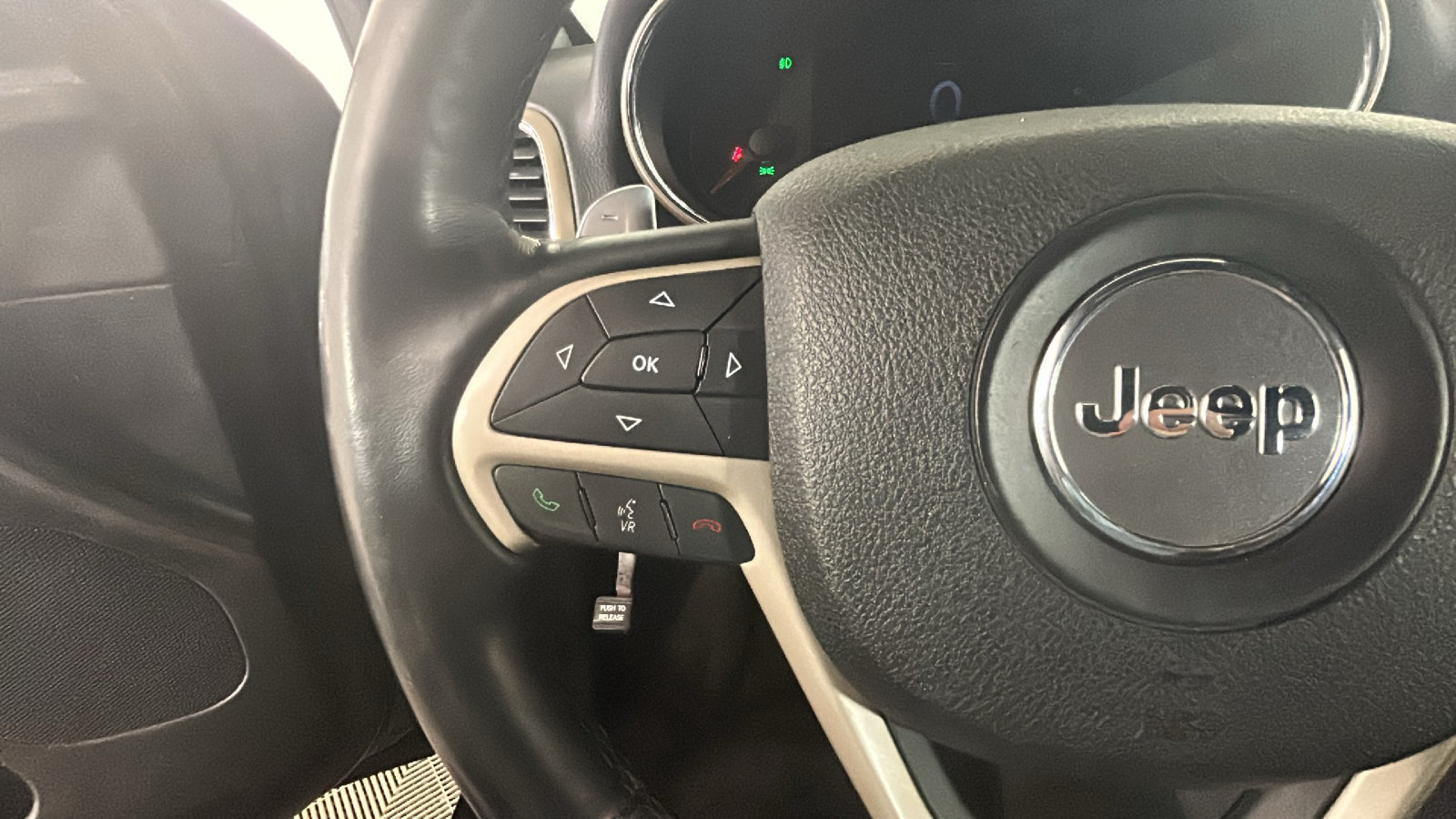 Used 2015 Jeep Grand Cherokee Limited w/ Trailer Tow Group IV AWD/4WD image 20