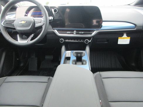 New 2026 Chevrolet Equinox EV LT w/ Convenience Package II image 16