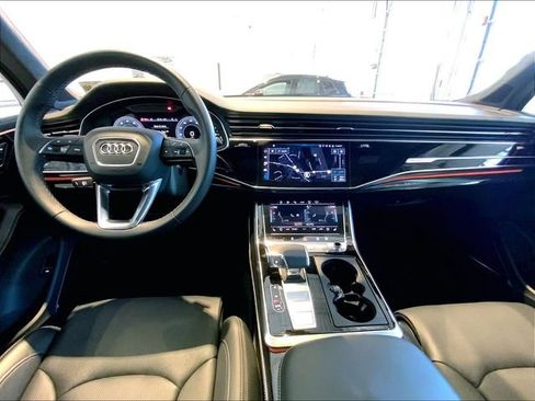 Certified 2025 Audi Q7 3.0T Prestige w/ Prestige Package AWD/4WD image 12