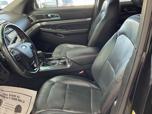 Used 2017 Ford Explorer Sport w/ Equipment Group 401A AWD/4WD image 8