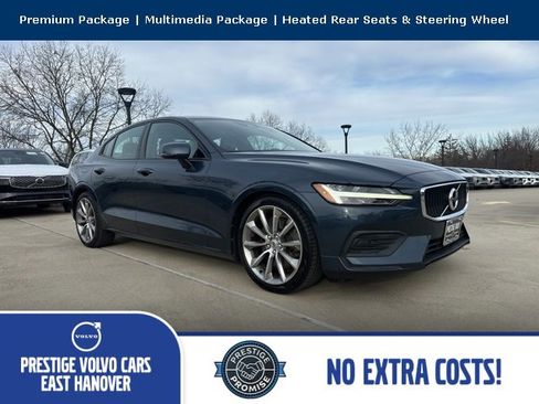 Used 2019 Volvo S60 T6 Momentum w/ Multimedia Package image 1