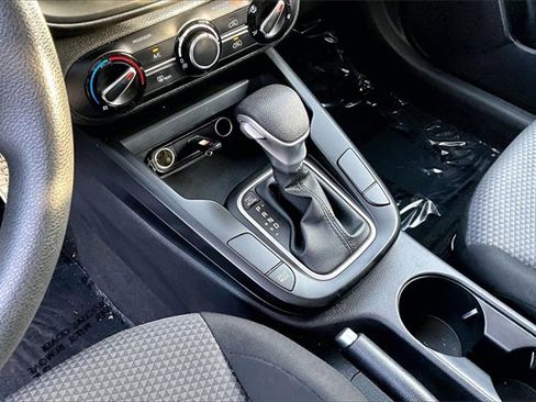 Used 2024 Kia Soul LX w/ Option Group 015 image 17