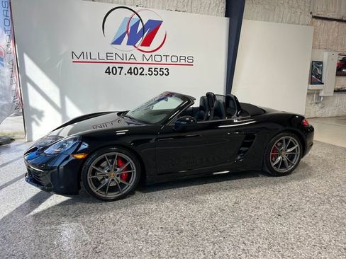 Used 2019 Porsche 718 Boxster S image 15
