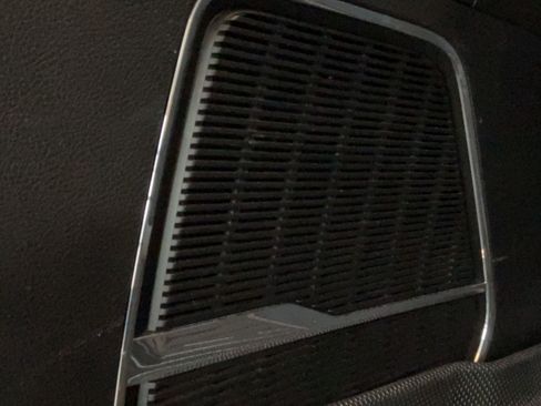 Used 2023 Jeep Wagoneer Series III w/ Preferred Equipment Group AWD/4WD image 40