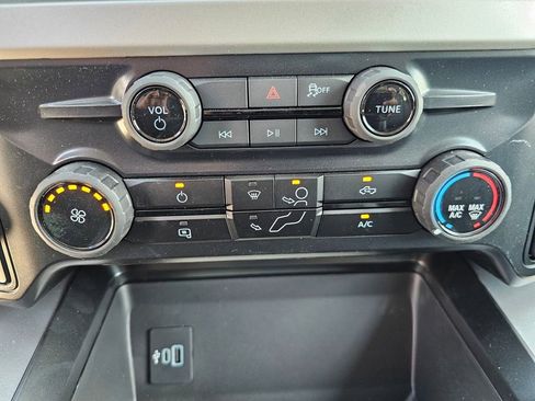 New 2026 Ford F250 XLT w/ FX4 Off-Road Package AWD/4WD image 26