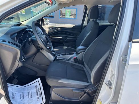 Used 2016 Ford Escape S FWD image 10