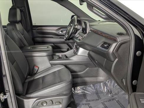 Used 2023 Chevrolet Suburban LT image 24