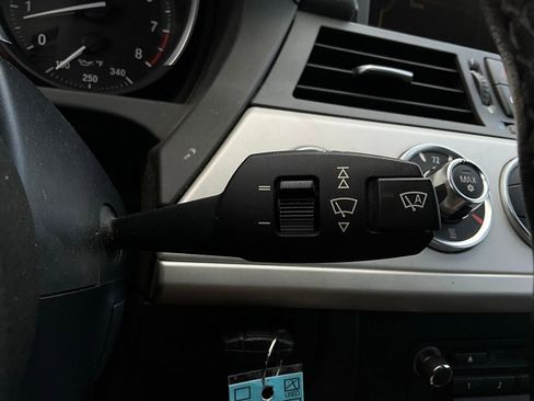 Used 2011 BMW Z4 sDrive30i image 41