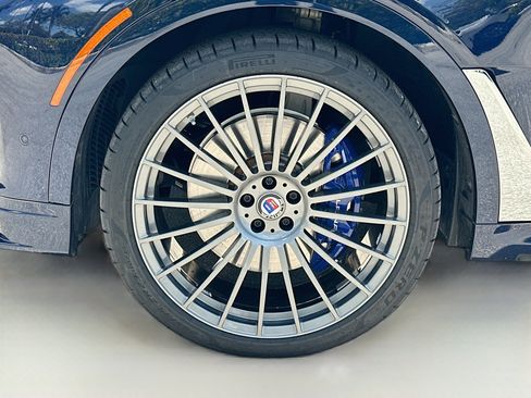 Used 2022 BMW ALPINA XB7 AWD/4WD image 36