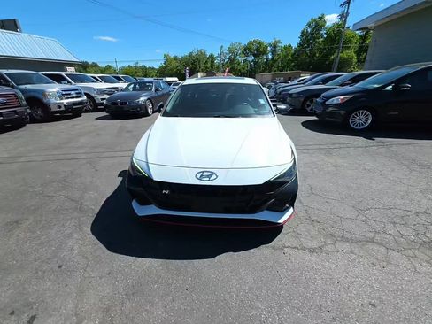 Used 2022 Hyundai Elantra N w/ Preferred Accessory Package FWD image 4