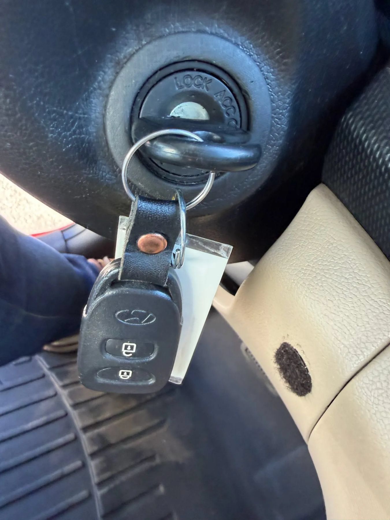 Used 2016 Hyundai Accent SE FWD image 40