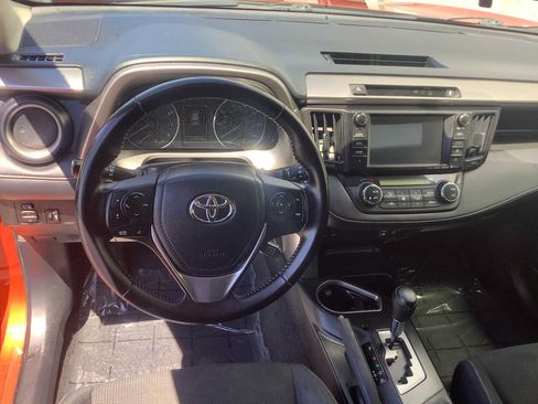 Used 2016 Toyota RAV4 XLE FWD image 10