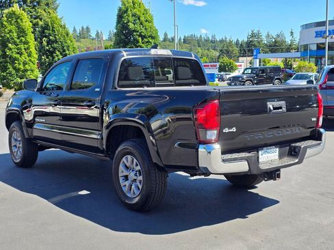 Used 2019 Toyota Tacoma SR5 AWD/4WD image 15
