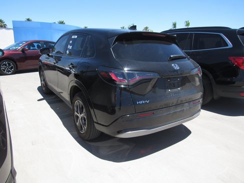 Used 2024 Honda HR-V EX-L image 4