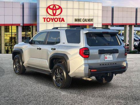 Certified 2025 Toyota 4Runner SR5 AWD/4WD image 3