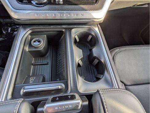 New 2025 Ford Expedition Max Platinum image 20