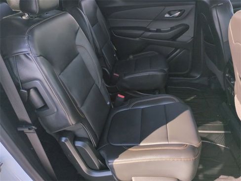 Certified 2021 Chevrolet Traverse RS w/ LPO, Floor Liner Package image 29